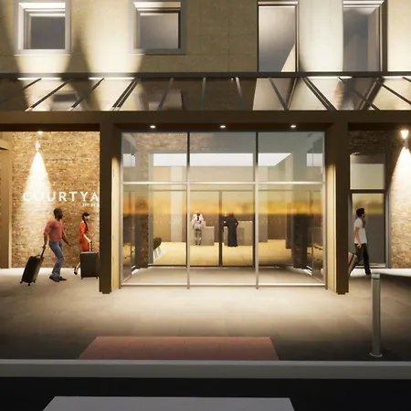 Courtyard By Marriott Hotel *